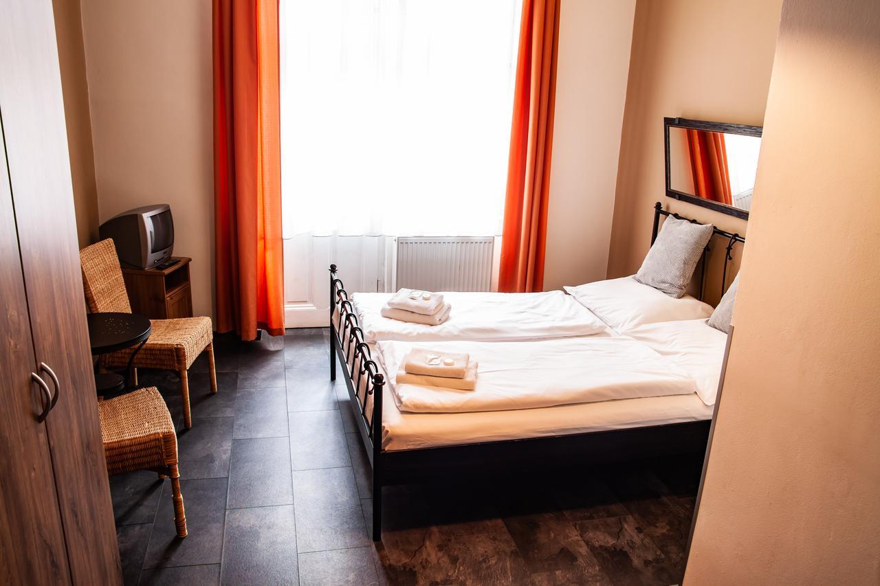 Hotel Sunflower Praha Eksteriør bilde